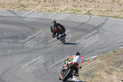 media/Apr-20-2025-AHRMA (Sun) [[393a79c373]]/Race/Group 11 early race/Turn 4b/